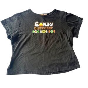 Adorable “Candy Dispenser”  T-Shirt, size XL 16/18